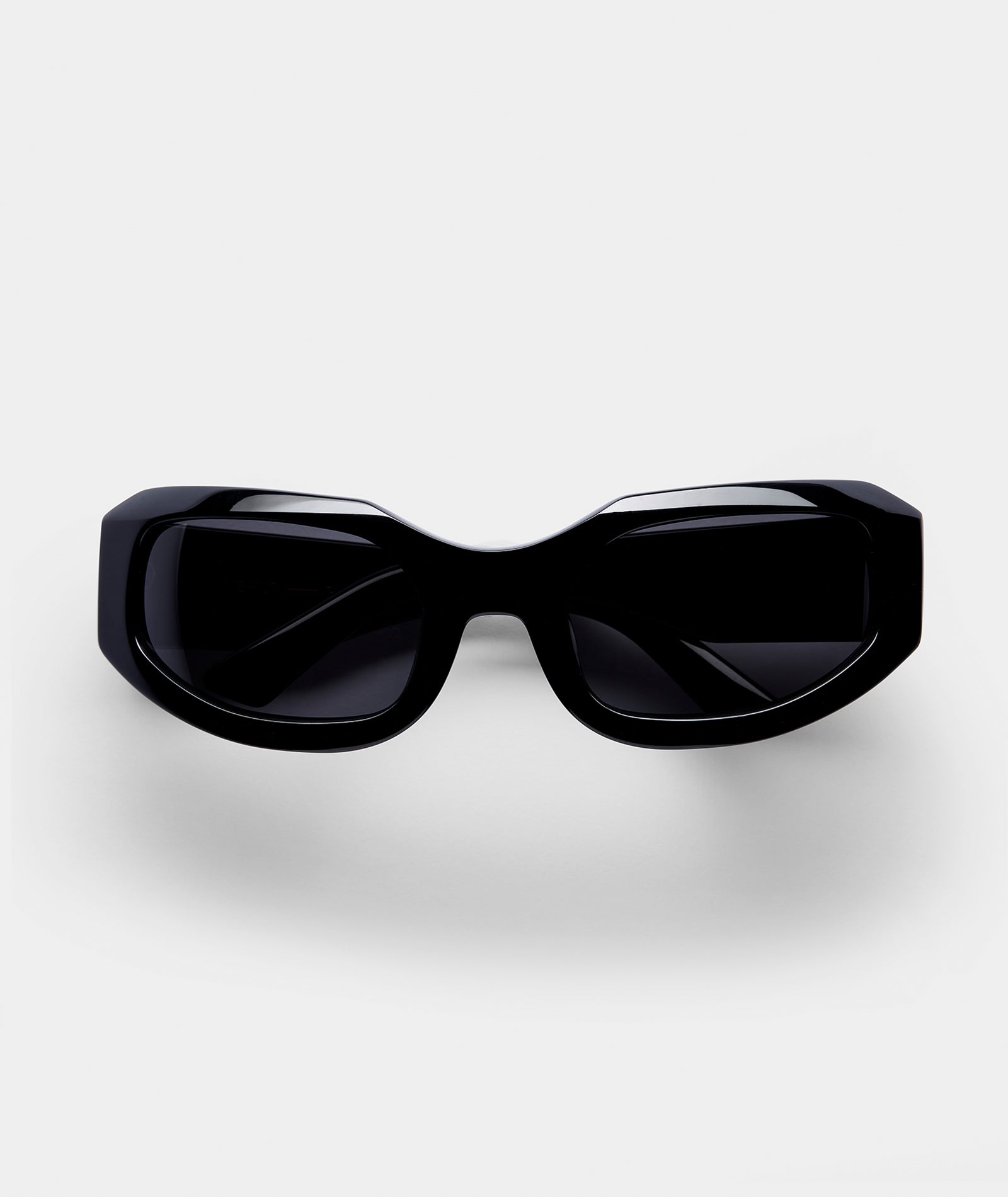 Gia - Black/Smoke
